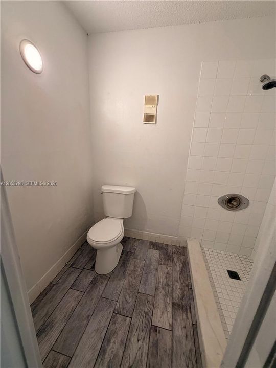 En Renta: $1,550 (2 camas, 2 baños, 1075 Pies cuadrados)