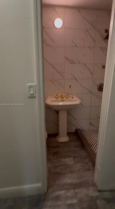 En Renta: $1,550 (2 camas, 2 baños, 1075 Pies cuadrados)
