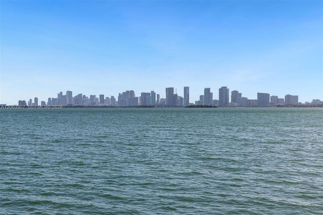For Sale: $10,999,999 (6 beds, 6 baths, 6816 Square Feet)
