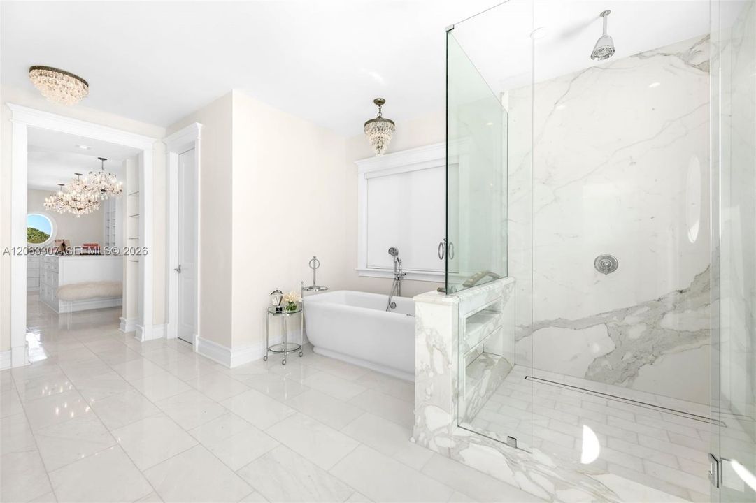 For Sale: $10,999,999 (6 beds, 6 baths, 6816 Square Feet)