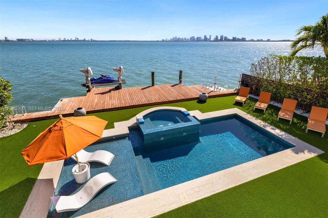 For Sale: $10,999,999 (6 beds, 6 baths, 6816 Square Feet)