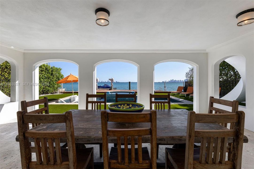 For Sale: $10,999,999 (6 beds, 6 baths, 6816 Square Feet)