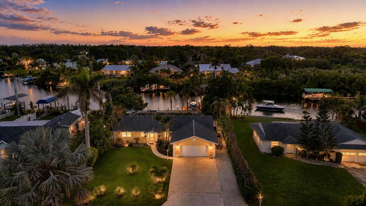 622 SW Pine Tree Lane-54