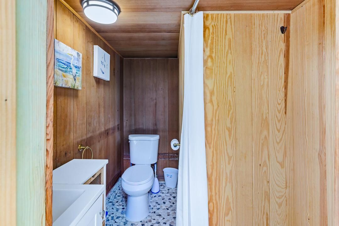 622 SW Pine Tree Lane-52