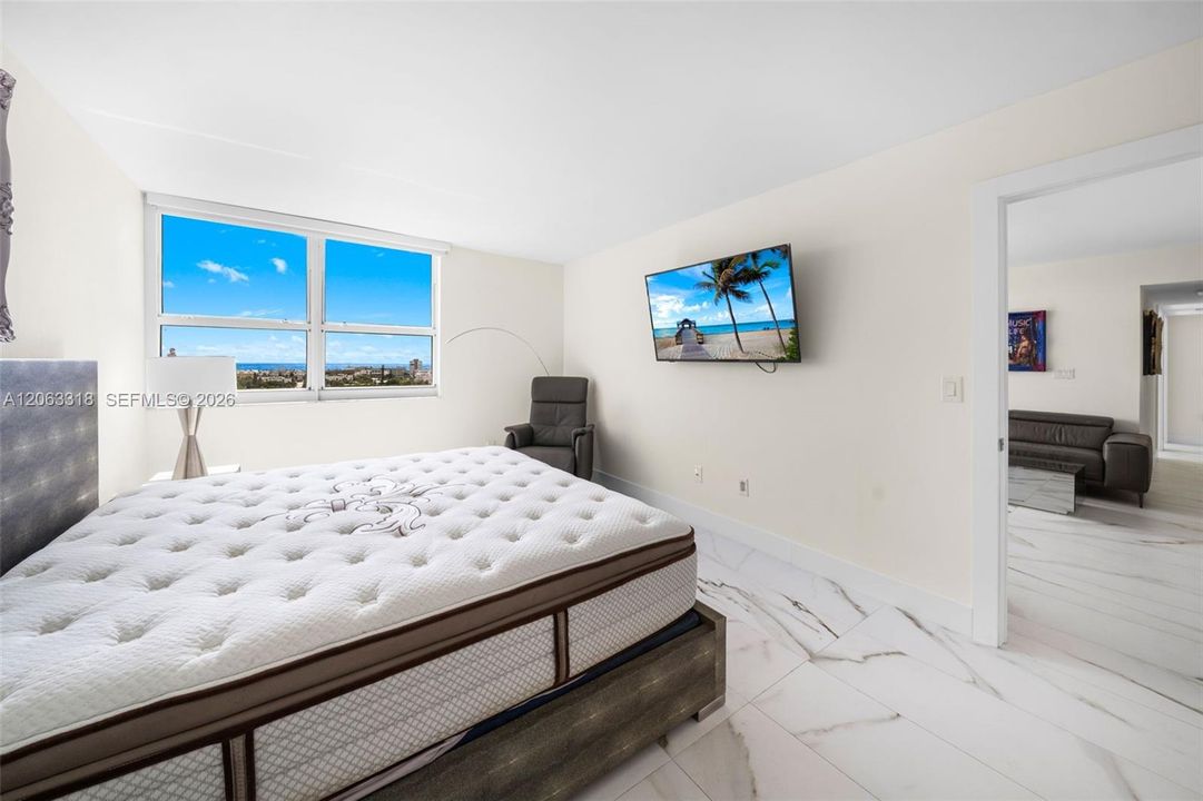For Rent: $9,500 (3 beds, 2 baths, 1191 Square Feet)