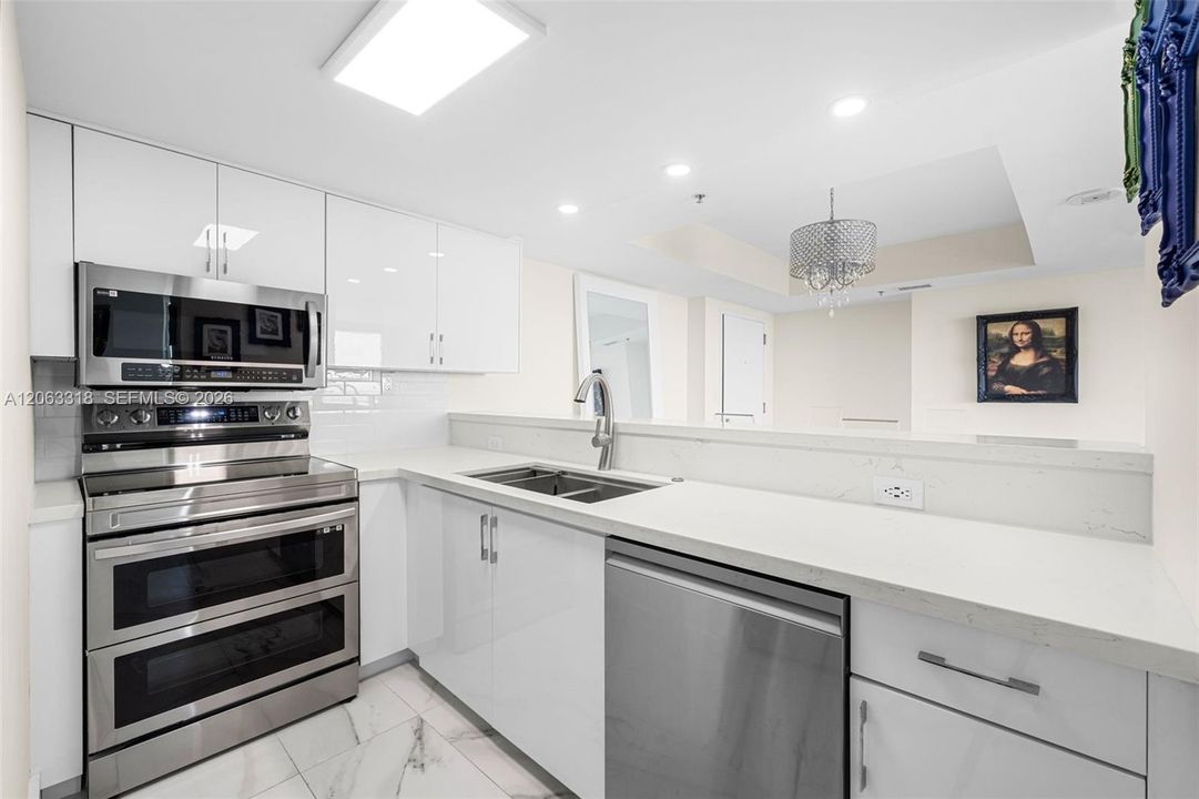 For Rent: $9,500 (3 beds, 2 baths, 1191 Square Feet)