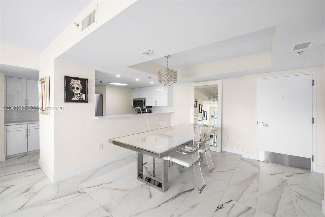 For Rent: $9,500 (3 beds, 2 baths, 1191 Square Feet)