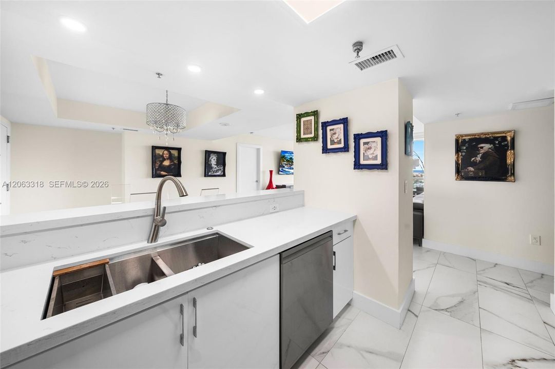 For Rent: $9,500 (3 beds, 2 baths, 1191 Square Feet)
