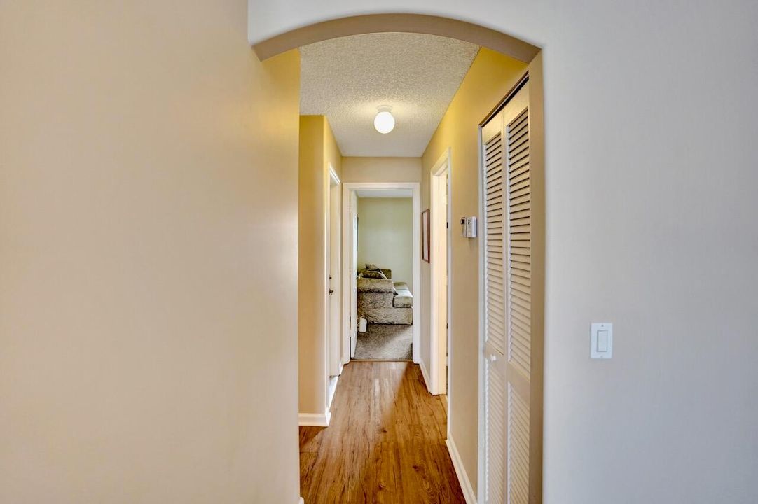 5886 Las Colinas Circle - 40