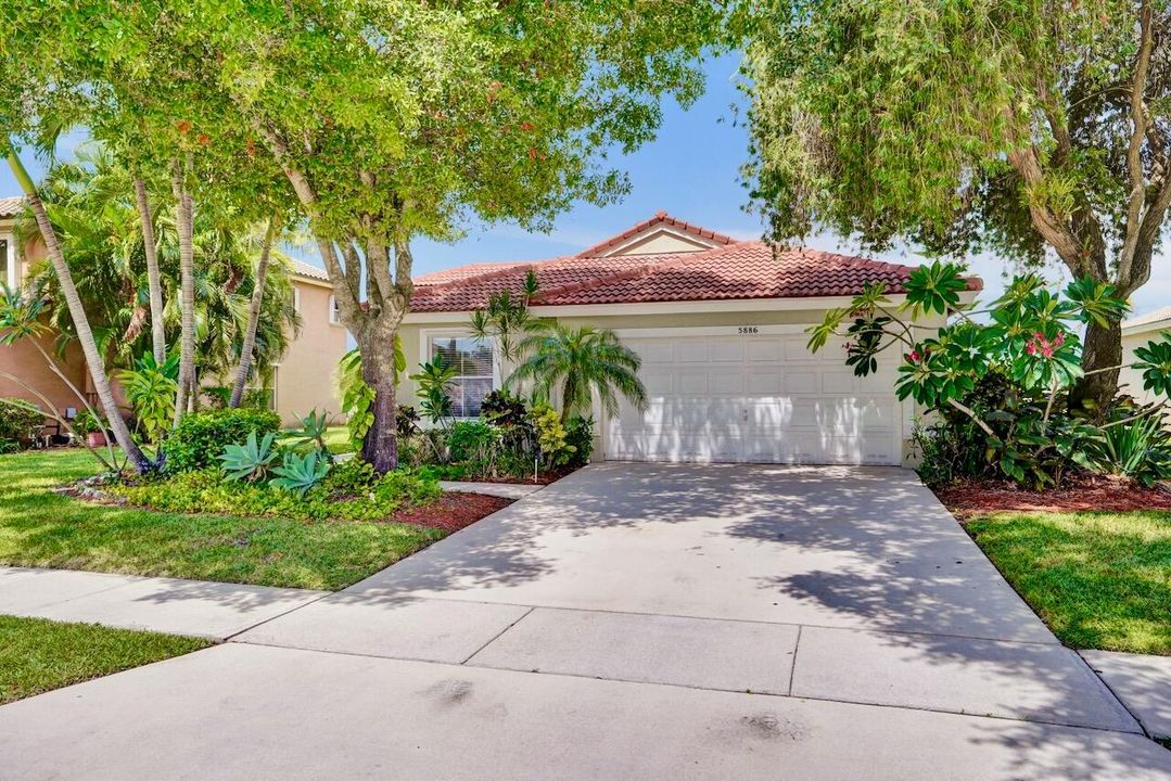 5886 Las Colinas Circle - 70