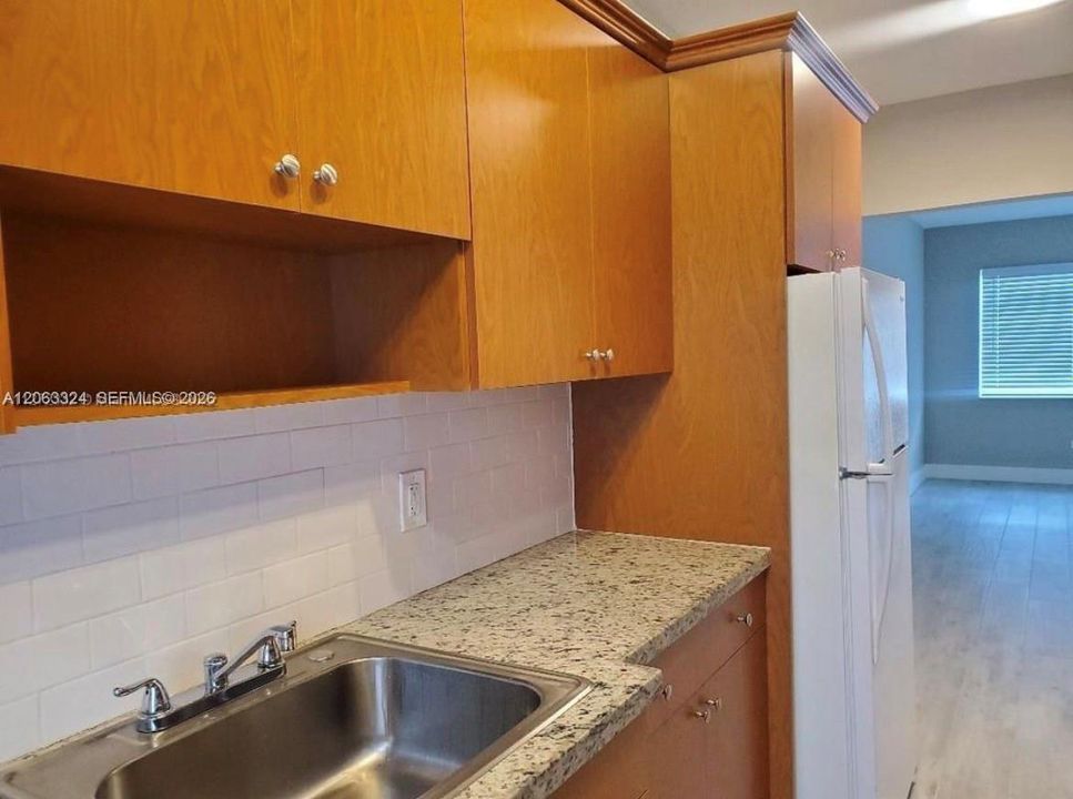 For Rent: $2,000 (1 beds, 1 baths, 590 Square Feet)