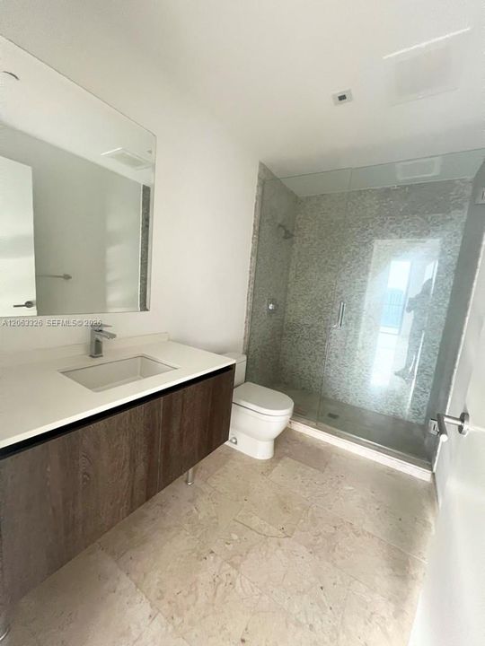 For Sale: $975,000 (2 beds, 2 baths, 1219 Square Feet)
