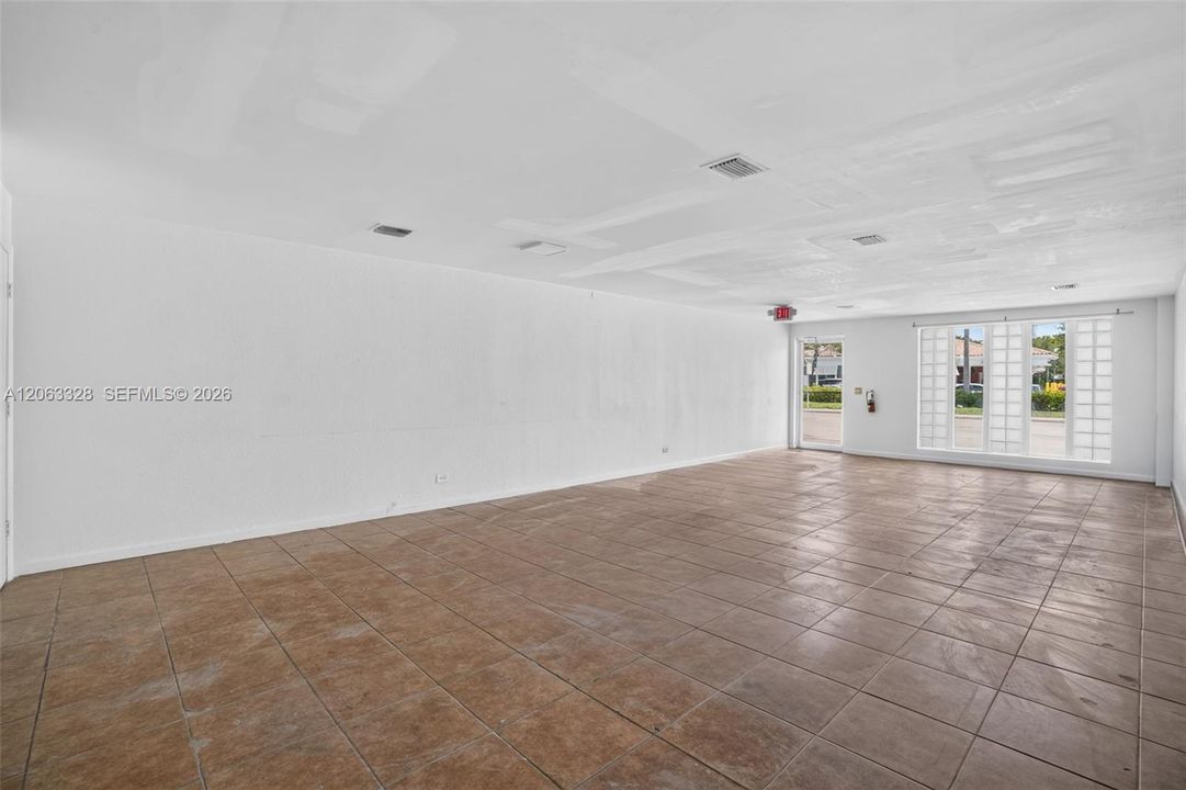 En Renta: $2,700 (0 camas, 0 baños, 0 Pies cuadrados)