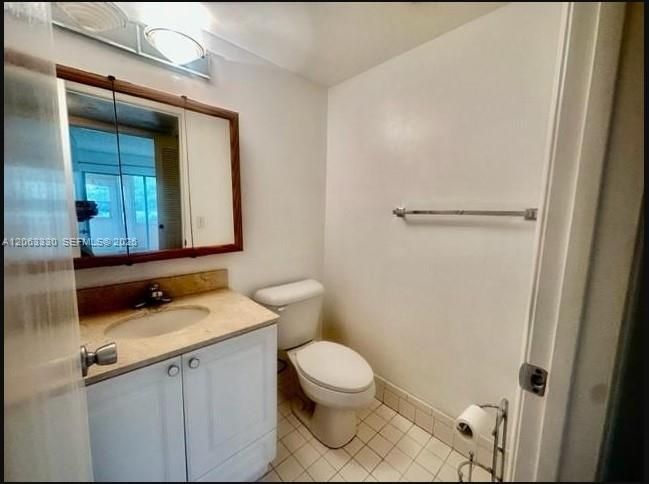 В аренду: $1,900 (2 спален, 1 ванн, 953 Квадратных фут)