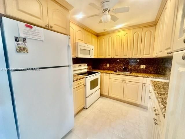 В аренду: $1,900 (2 спален, 1 ванн, 953 Квадратных фут)