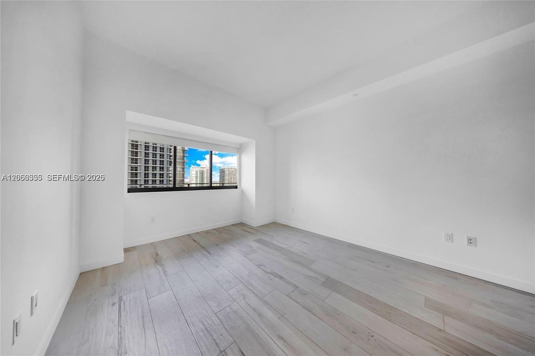For Sale: $1,100,000 (2 beds, 3 baths, 1187 Square Feet)
