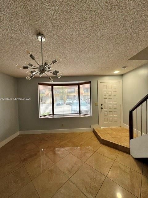 For Rent: $2,700 (2 beds, 1 baths, 1152 Square Feet)