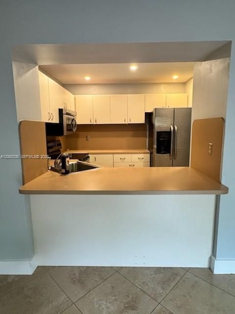 For Rent: $2,700 (2 beds, 1 baths, 1152 Square Feet)