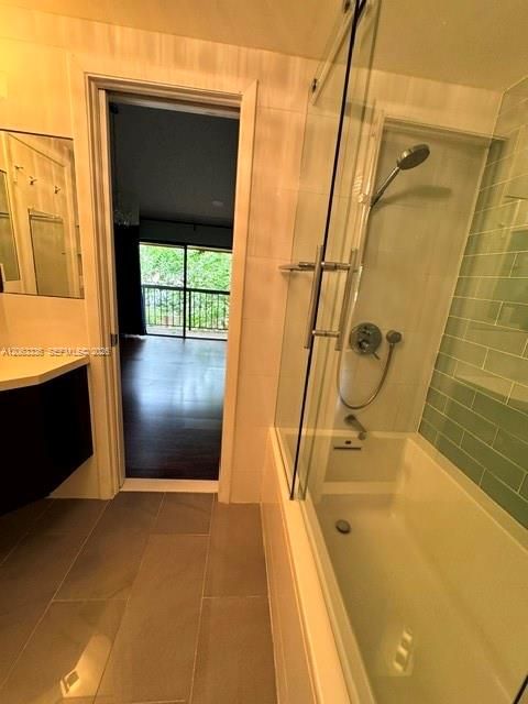 For Rent: $2,700 (2 beds, 1 baths, 1152 Square Feet)