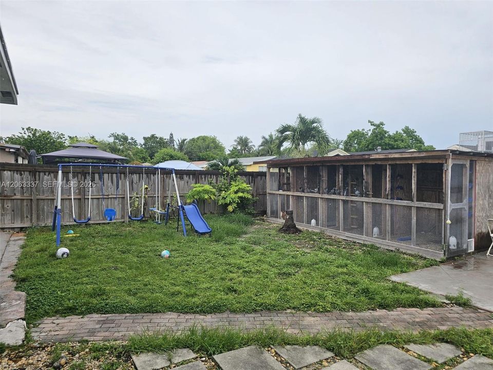 En Renta: $3,695 (3 camas, 2 baños, 2079 Pies cuadrados)