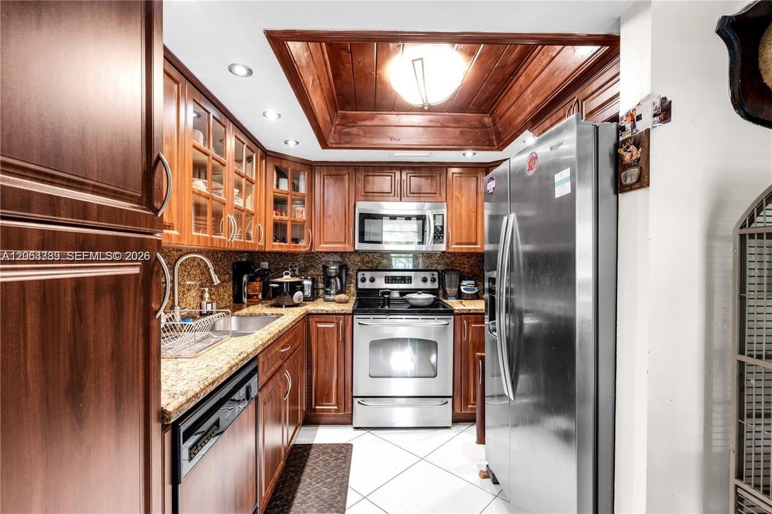For Sale: $310,000 (3 beds, 2 baths, 1240 Square Feet)