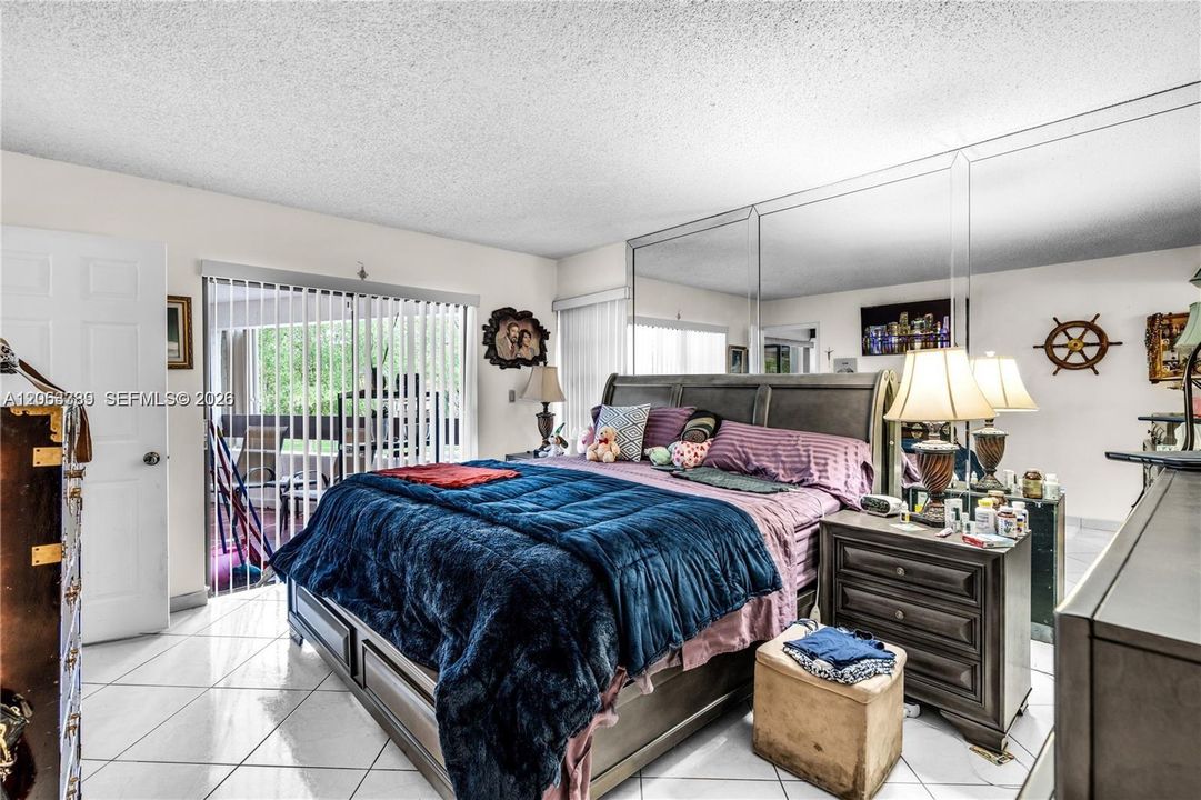 For Sale: $310,000 (3 beds, 2 baths, 1240 Square Feet)