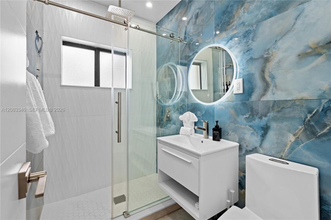 В аренду: $4,500 (3 спален, 2 ванн, 1050 Квадратных фут)