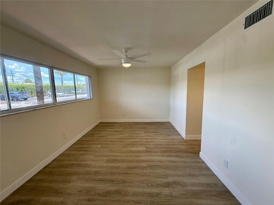В аренду: $2,450 (2 спален, 2 ванн, 1200 Квадратных фут)