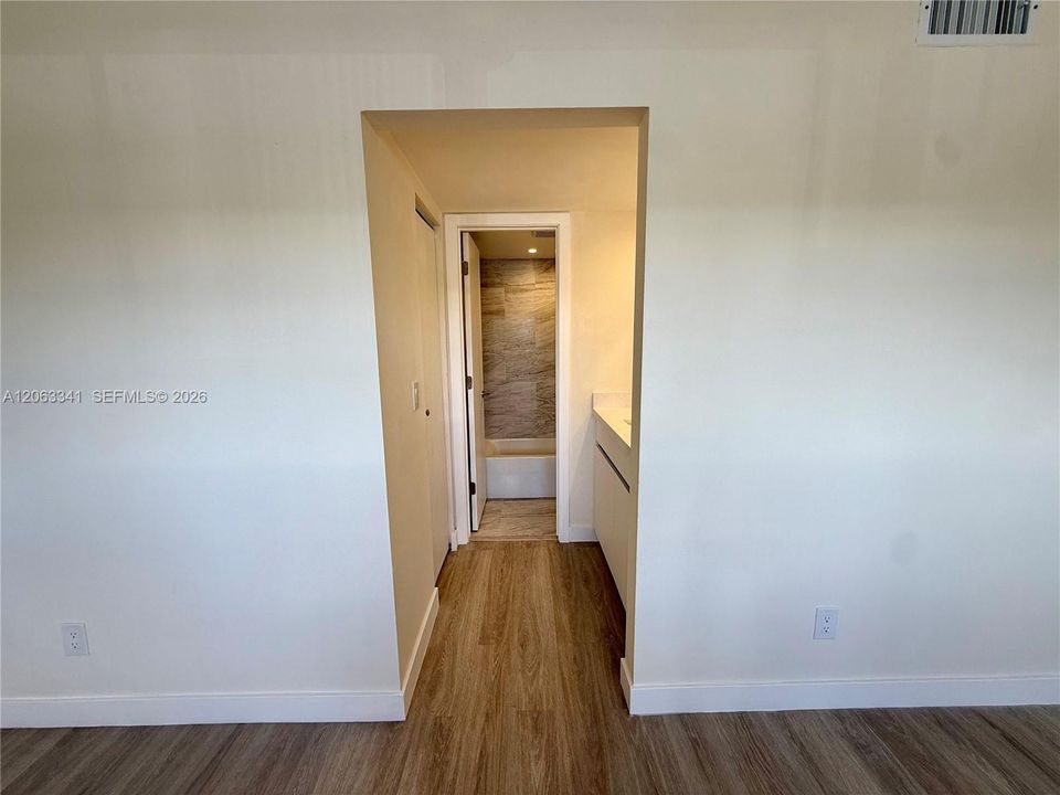В аренду: $2,450 (2 спален, 2 ванн, 1200 Квадратных фут)