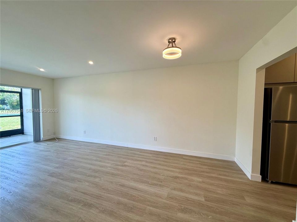 В аренду: $2,450 (2 спален, 2 ванн, 1200 Квадратных фут)