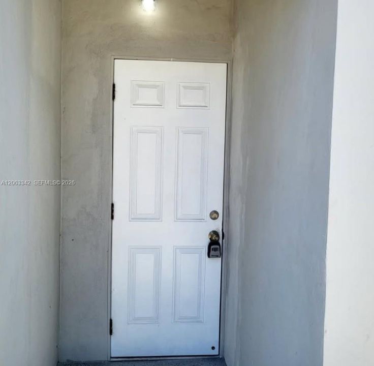 For Rent: $1,200 (0 beds, 1 baths, 1330 Square Feet)