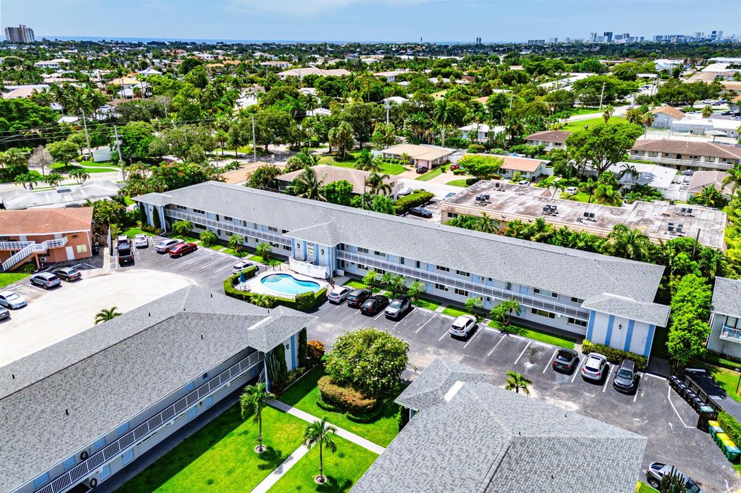 025-4111Northeast21stWay-204-LighthouseP