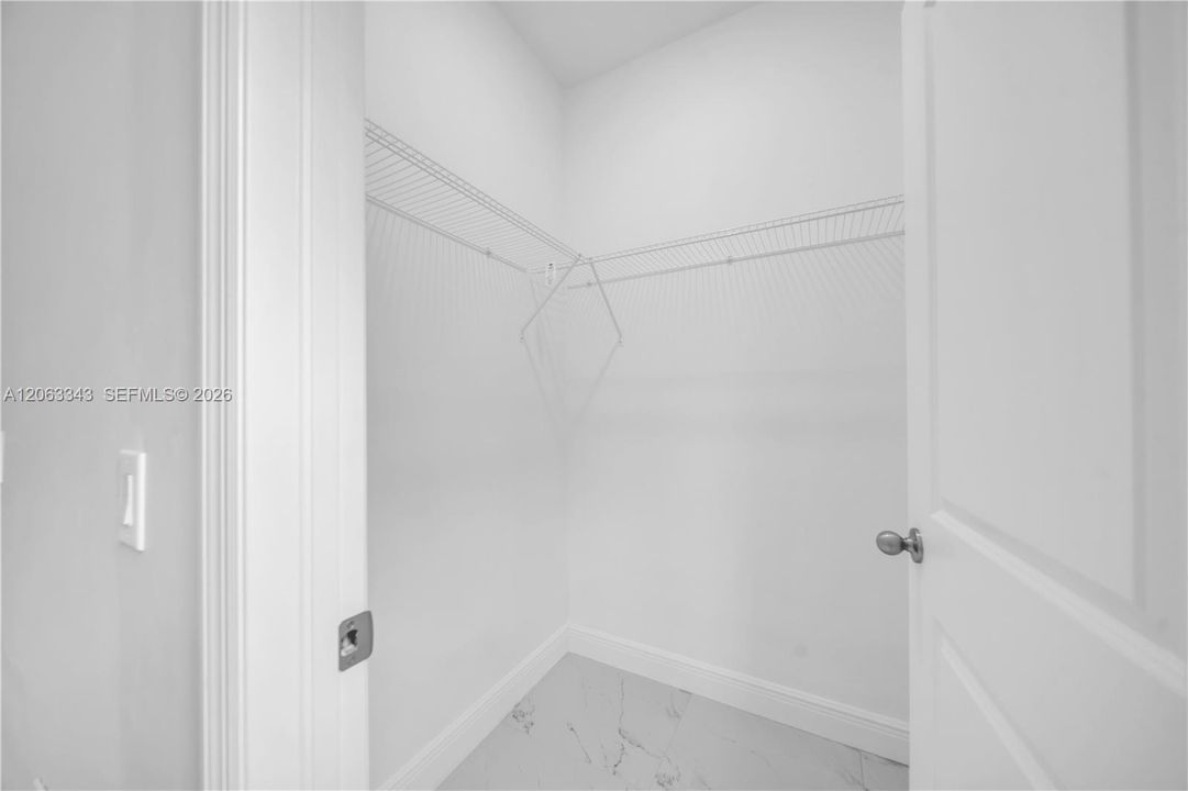 На продажу: $380,000 (3 спален, 2 ванн, 1759 Квадратных фут)