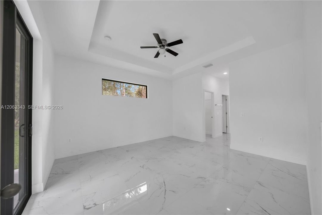 На продажу: $380,000 (3 спален, 2 ванн, 1759 Квадратных фут)