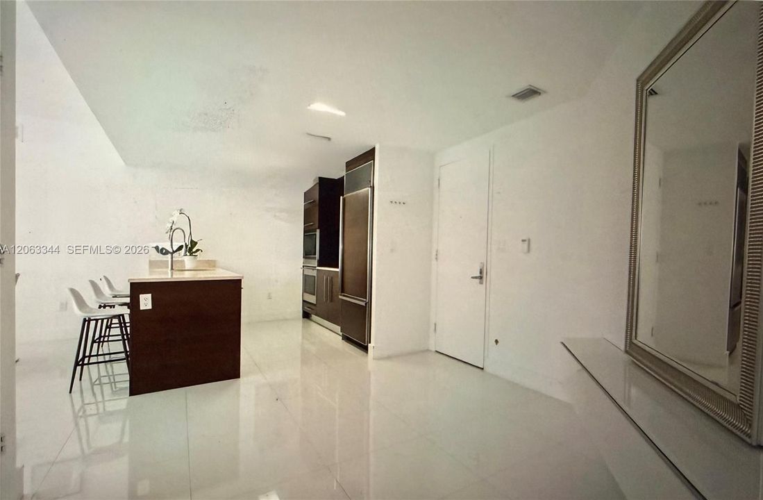 For Rent: $4,500 (2 beds, 2 baths, 1167 Square Feet)