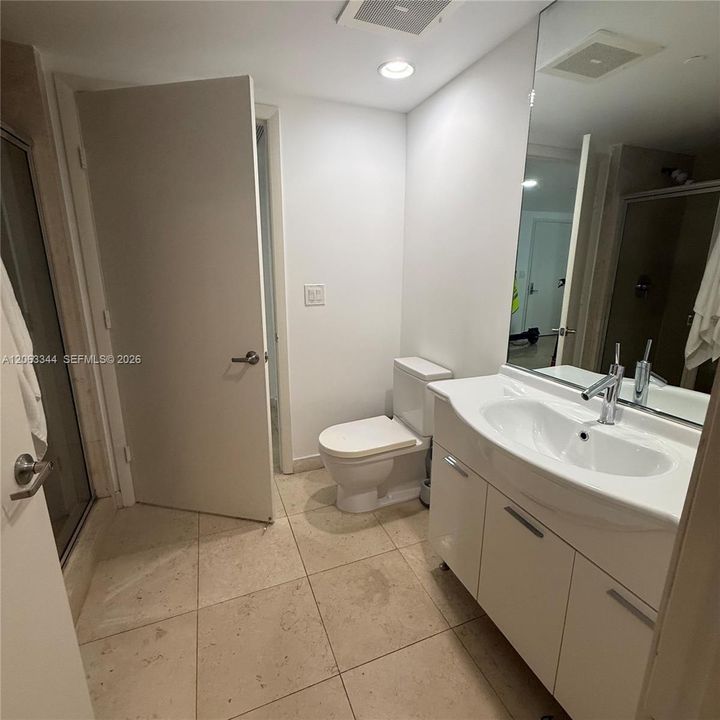 For Rent: $4,500 (2 beds, 2 baths, 1167 Square Feet)