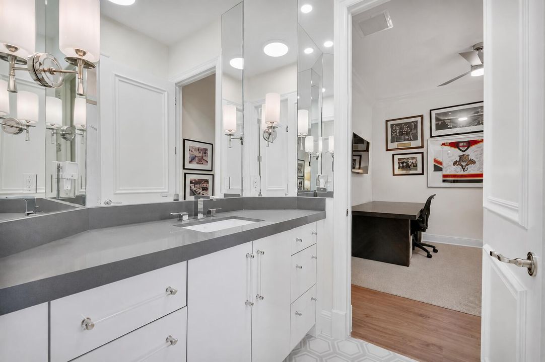 9840 Bay Leaf Ct_051