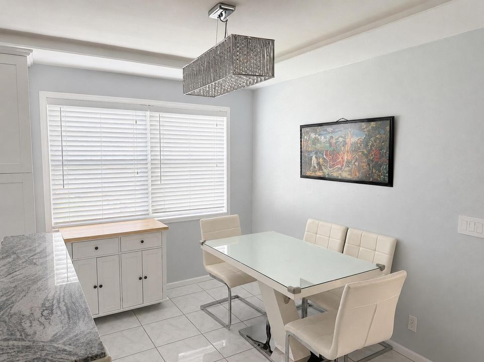 09_DINING_AREA