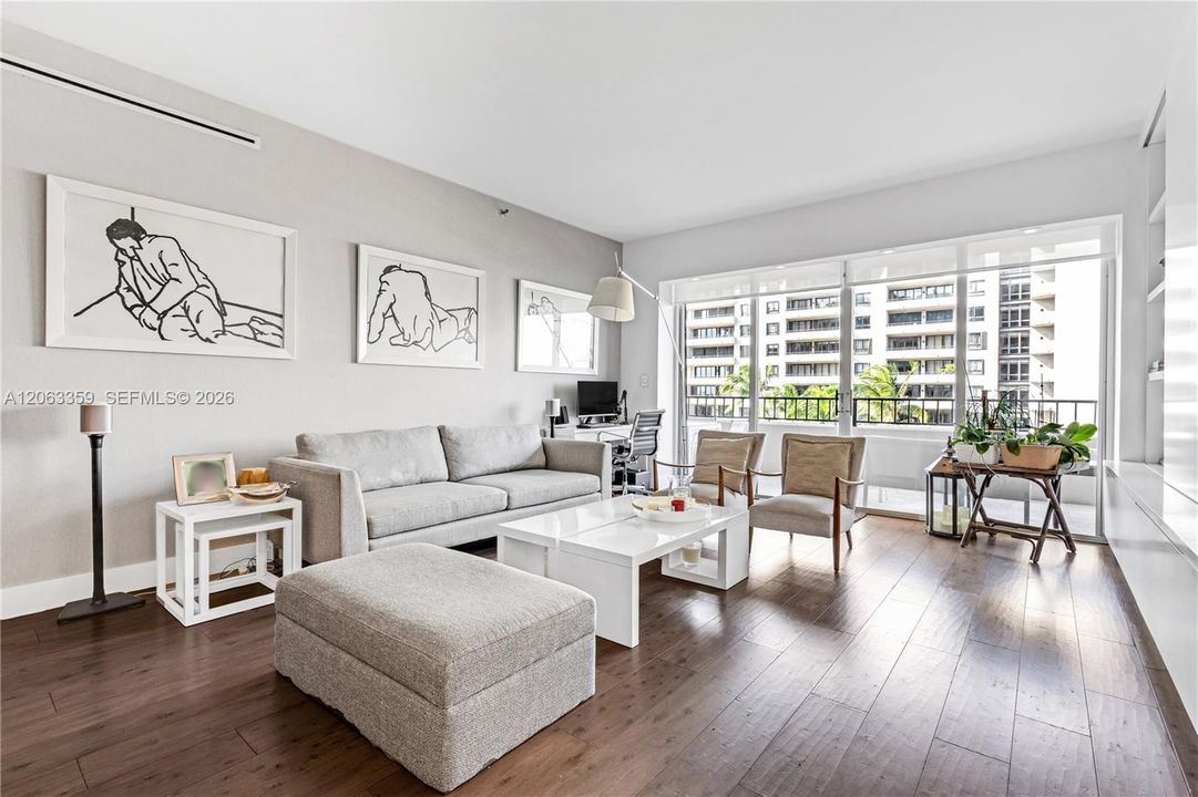 На продажу: $1,599,900 (2 спален, 2 ванн, 1531 Квадратных фут)