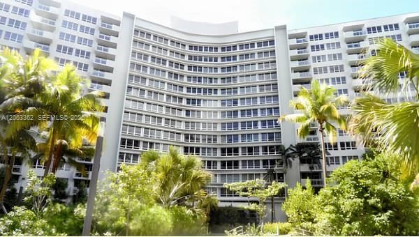 Flamingo Point, South Tower