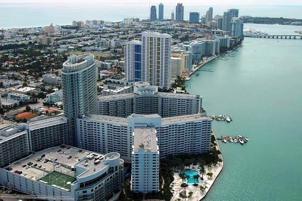 Flaming Point, South Beach - Set on 16 acres of Miami Beach bayfront