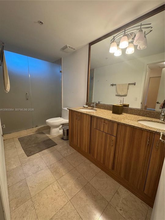 В аренду: $3,400 (2 спален, 2 ванн, 1316 Квадратных фут)