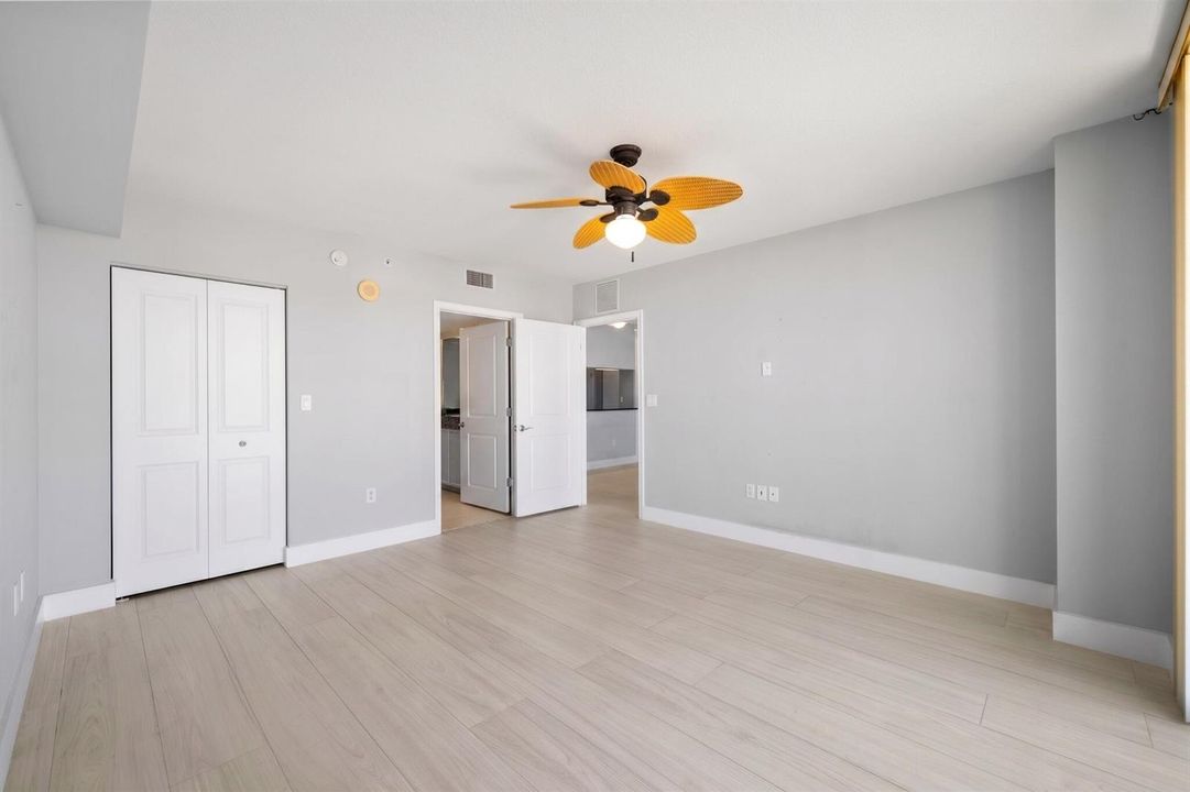 Main Suite – Alternate View