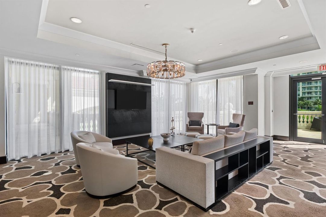 Club Room Lounge