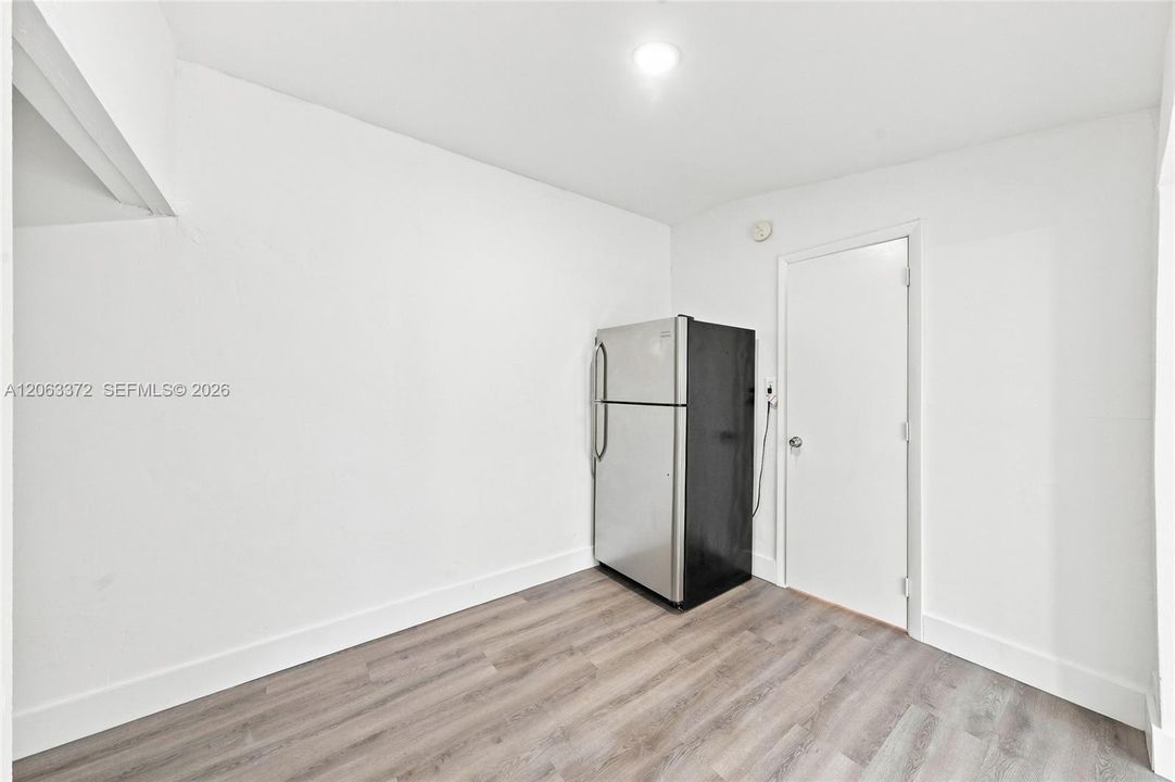En Renta: $1,450 (1 camas, 1 baños, 2330 Pies cuadrados)