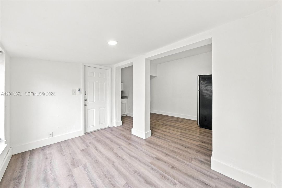 En Renta: $1,450 (1 camas, 1 baños, 2330 Pies cuadrados)
