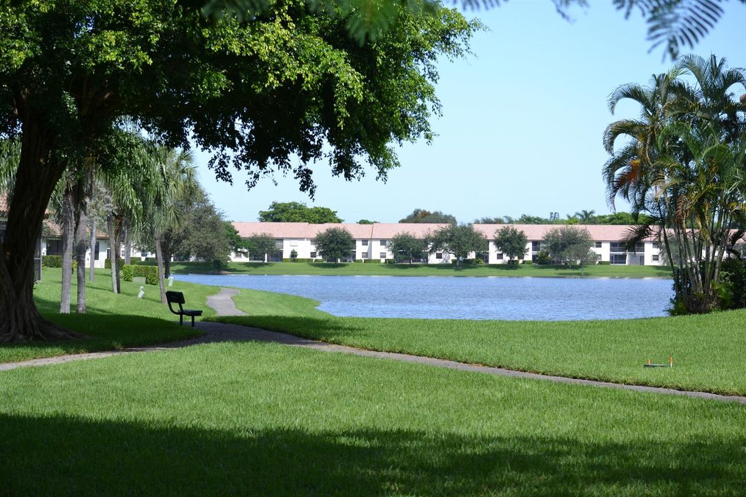 2 BEST Lake View
