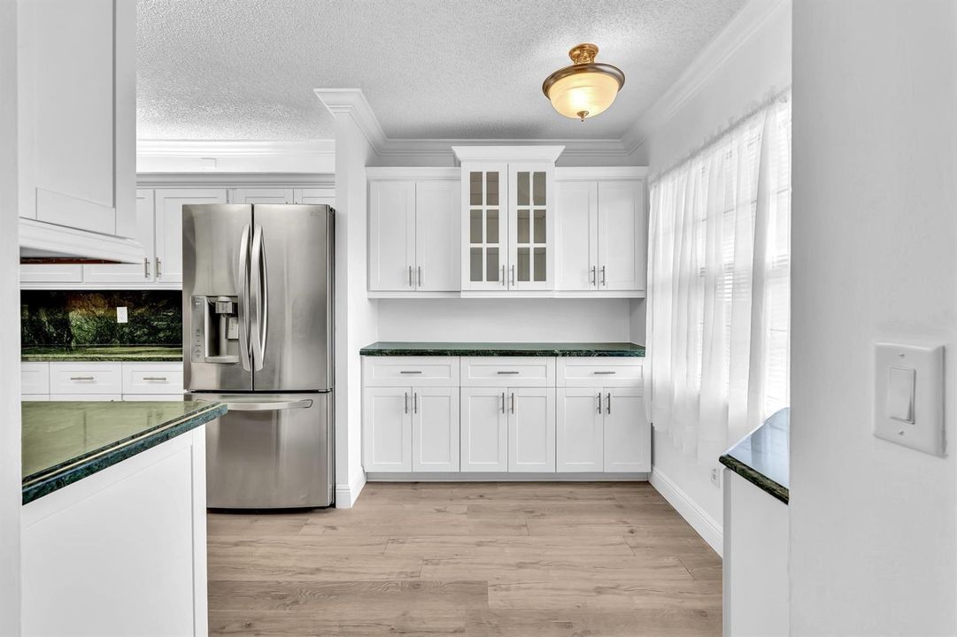 Kitchen with plenty of cabinets