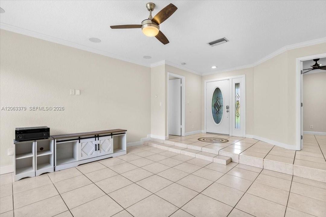 For Rent: $5,000 (4 beds, 3 baths, 1856 Square Feet)