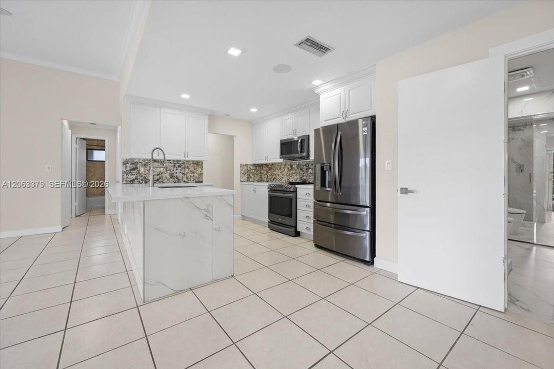 For Rent: $5,000 (4 beds, 3 baths, 1856 Square Feet)
